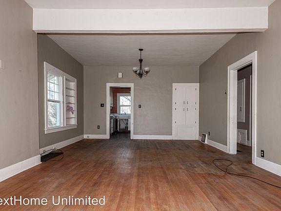 5th image of 317 NE 9th St