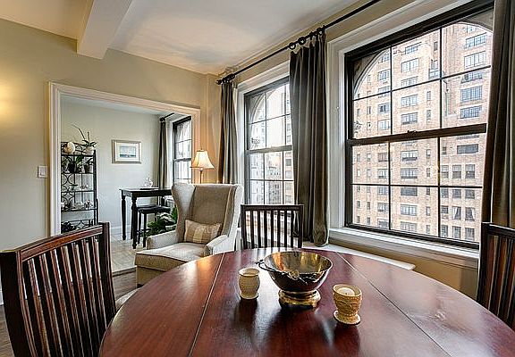4th image of 15 Park Ave APT 15A
