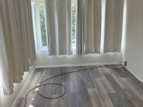 4th image of 580 Wilson St APT 3