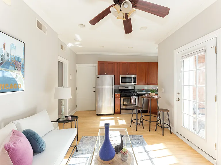 1022 W. Dakin — Photo 12