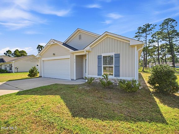 4th image of 910 Pine Needles Road