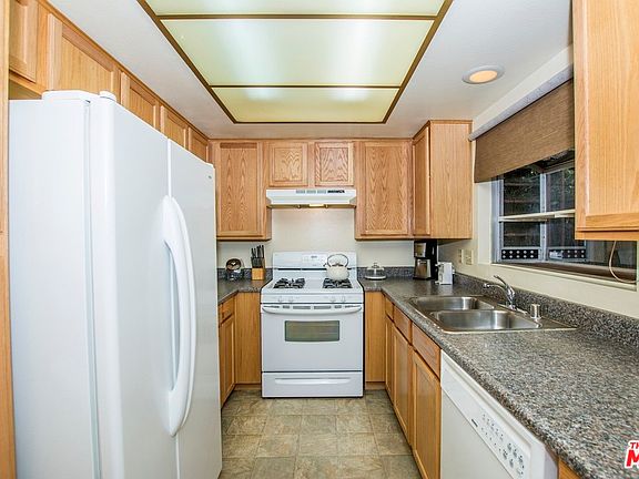 4th image of 149 S Avenue 54 APT 19