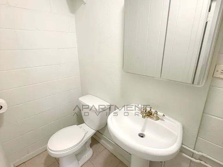 704 Piikoi St — Photo 8