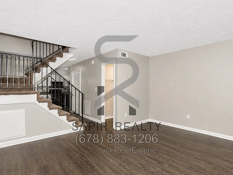 2642 Evans Mill Dr — Photo 3