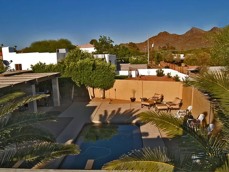 1525 E Las Palmaritas Dr — Photo 12
