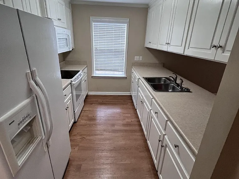 119 Northridge Rd — Photo 2