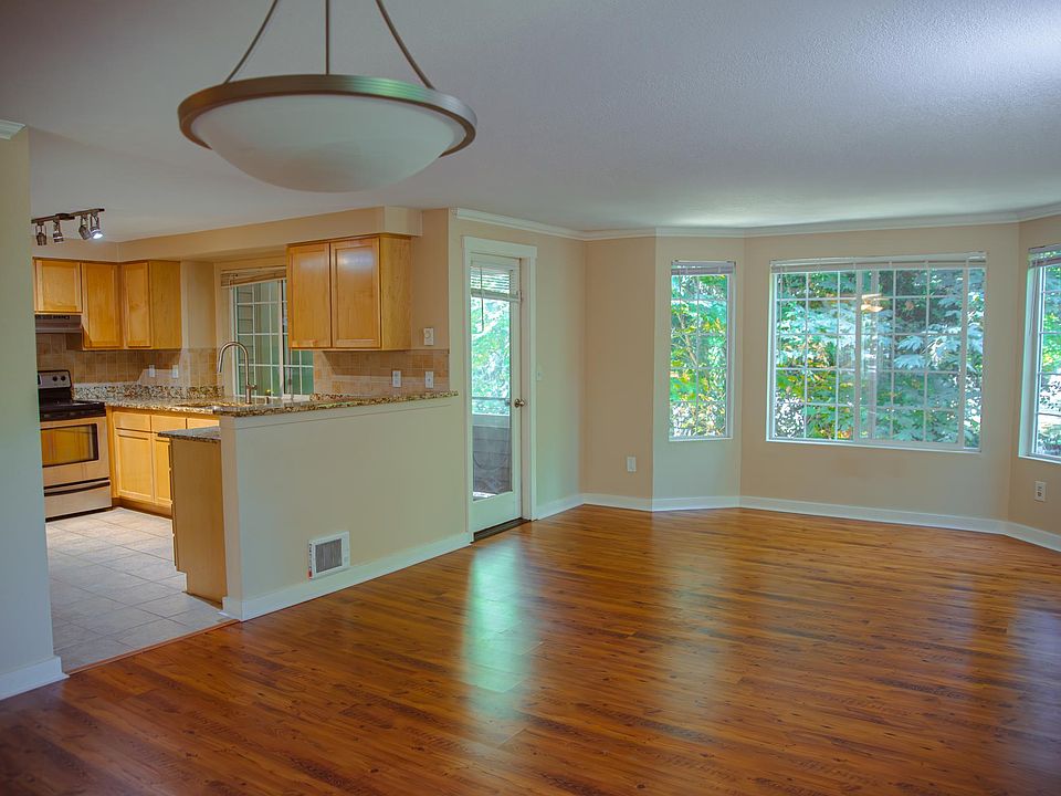 1st image of 10004 NE 120th Ln APT A203