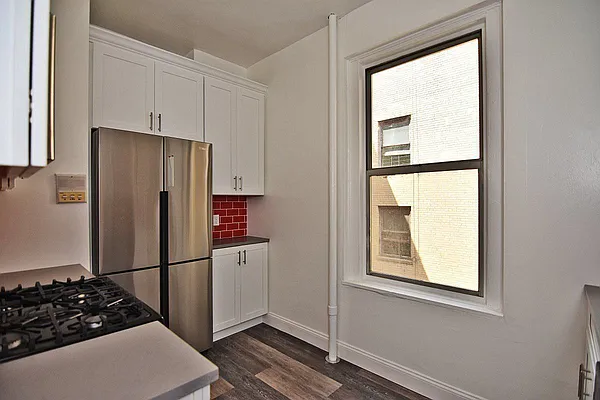 Rented by Bohemia Realty Group | media 14