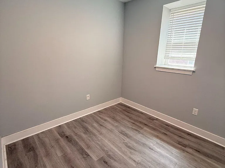 1813 S 23rd St #2 — Photo 17