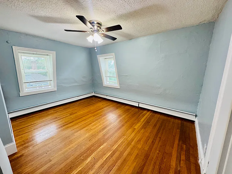 38 Ivy St #3 — Photo 9