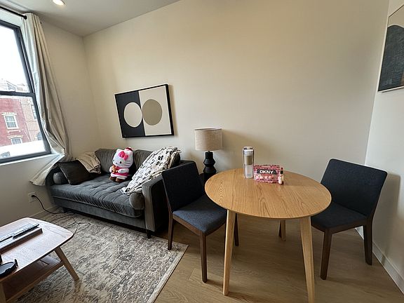 2nd image of 250 Union Ave APT 2A