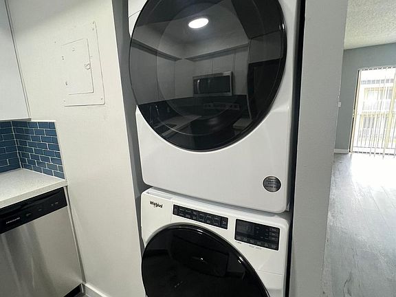 4th image of 3232 NW 84th Ave APT 325
