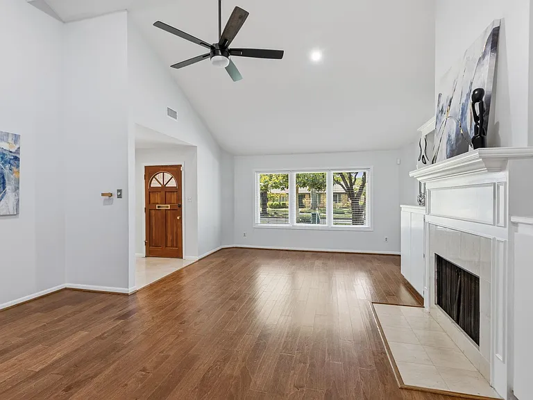 5410 Indigo St — Photo 4