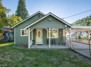 1217 Wertz Rd, Mount Shasta, CA 96067