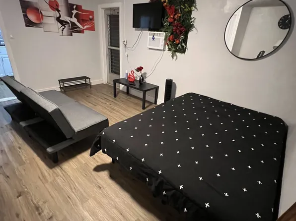 (undisclosed Address), Holiday, FL 34691