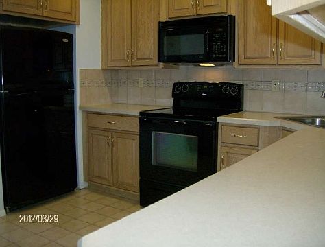Newer Appliances & Counter Tops