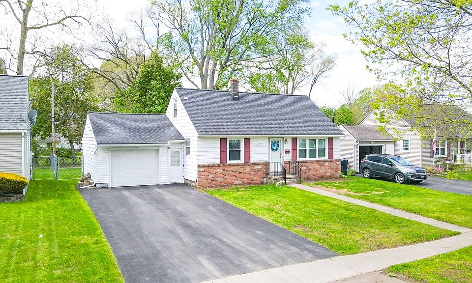 1st image of 127 Newton Rd