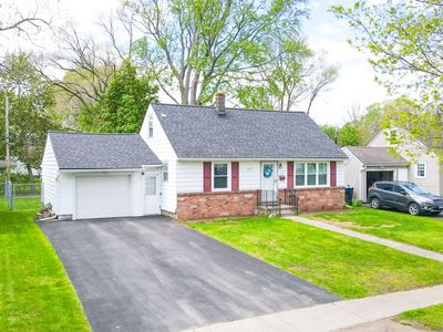 127 Newton Rd, Rochester, NY, 14626