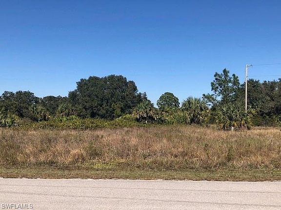 5th image of 651 Trinity St E Lot 6