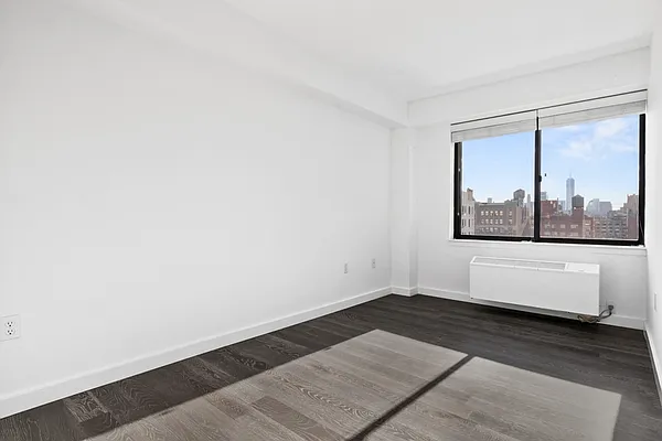 Rented by Greystar | media 19