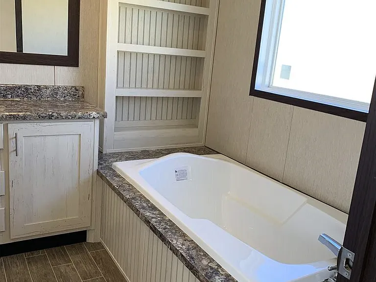 131 Whisper Ridge Ave — Photo 3