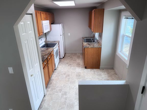 5th image of 5915 Hawthorne Rd