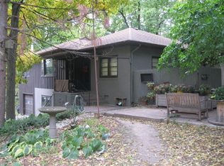 210 S Bluff Blvd, Clinton, IA 52732