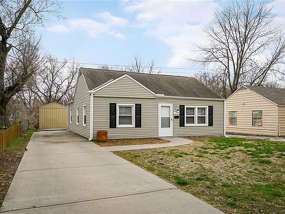 2nd image of 5117 Crest Dr