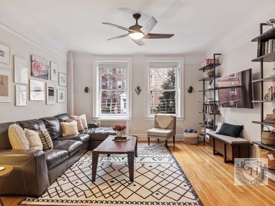 34-43 82nd St APT 2, Jackson Heights, NY, 11372