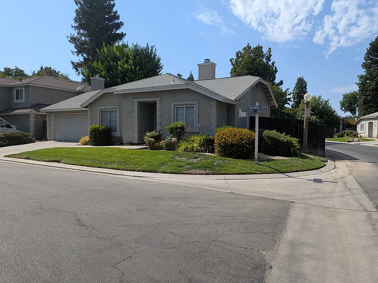 10625 N Sea Shell Cv — Photo 23