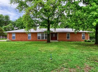 103 Roger Dr, Collinsville, IL 62234