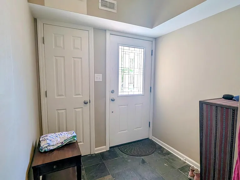 326 Cherry Hill Blvd — Photo 6
