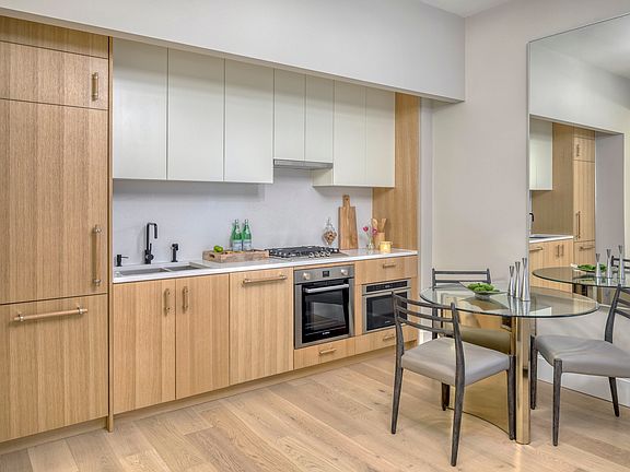 2nd image of 2218 Jackson Ave #603