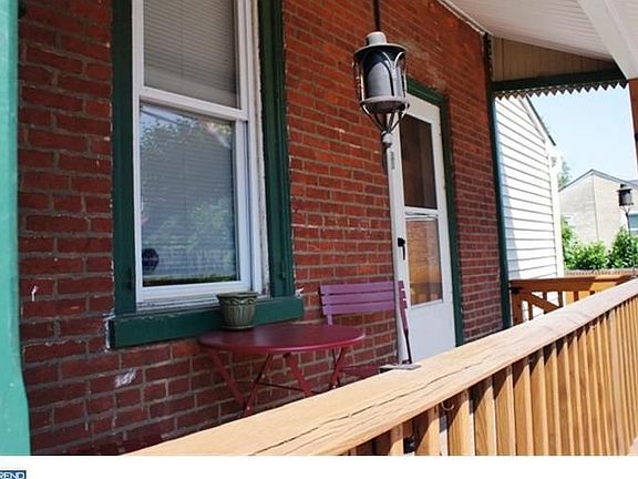 3rd image of 315 Morgan St