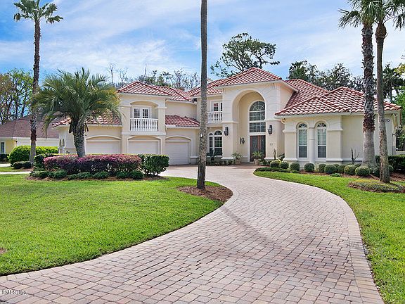 3rd image of 133 Linkside Cir