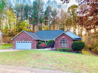 1703 Skyview Cir, Wilkesboro, NC 28697