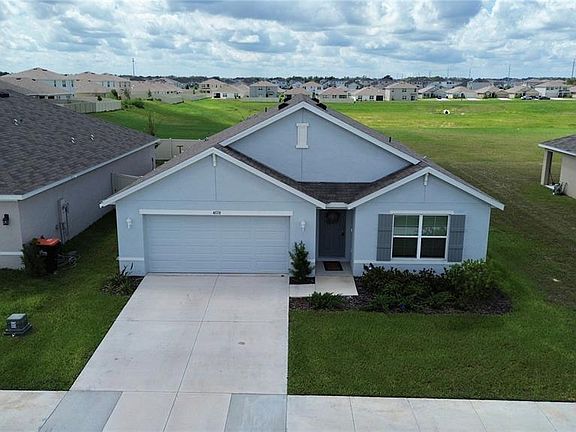 3rd image of 4728 SW 85TH PLACE