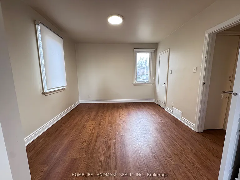 121 Bishop Ave — Photo 15