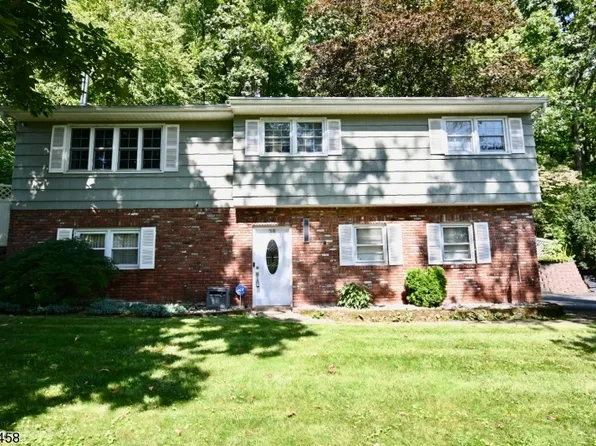 38 Paderewski Rd, Jefferson Twp., NJ 07438