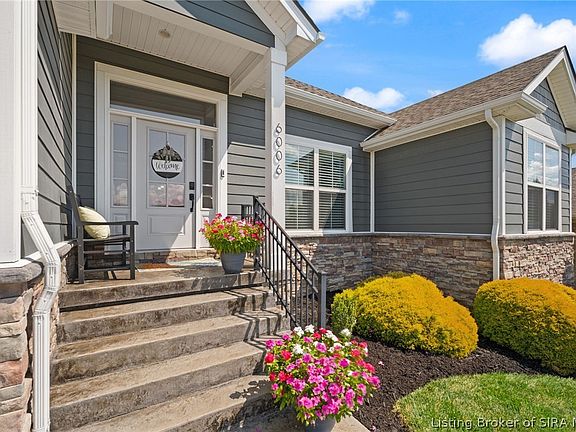 3rd image of 6006 Deer Trace Way