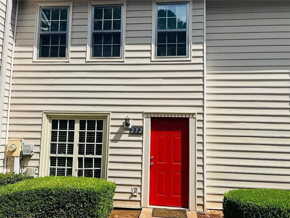 252 Mill Creek Pl