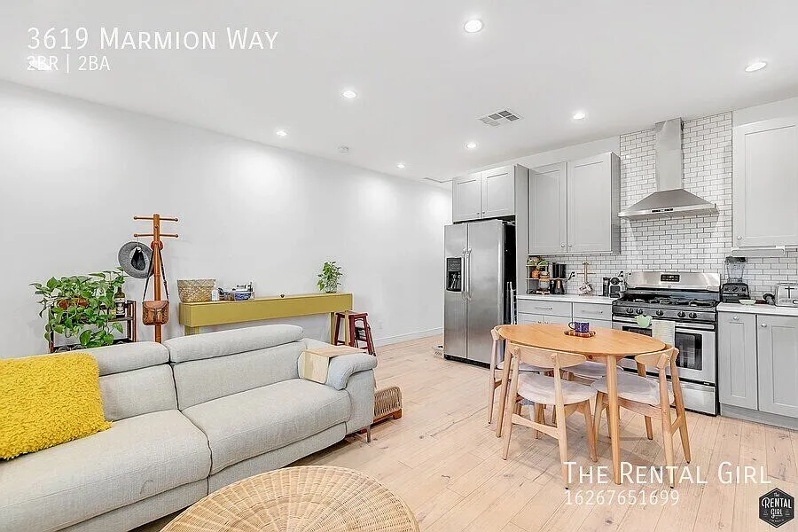 Amazing Nela Location - Highland Park & Mt. Washington Adjacent | Sweet Updated Duplex W/ Dual Pr... — Photo 2