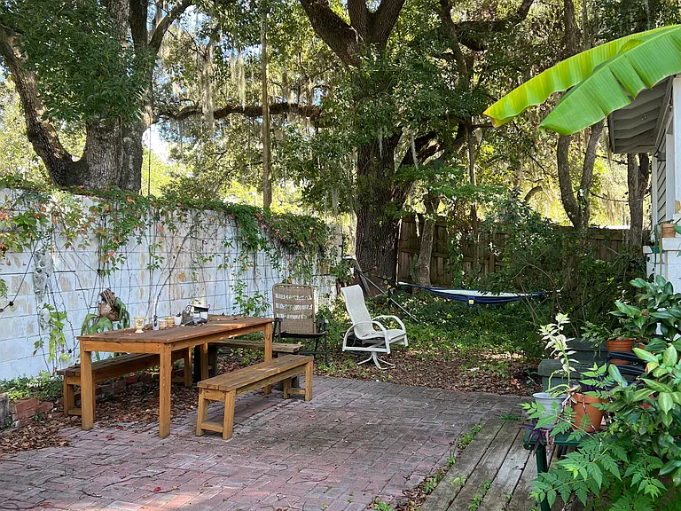 735 NW 7th St — Photo 18
