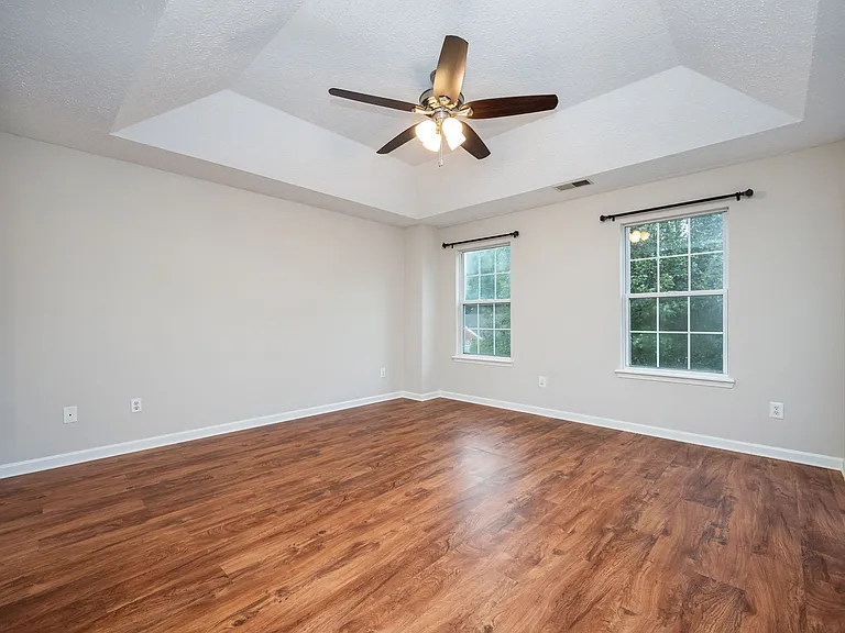 4512 Lake Park Dr — Photo 6