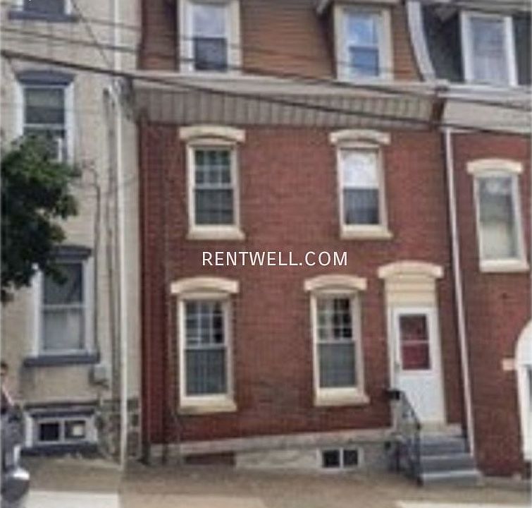 1st image of 231 Hermitage St Room 2