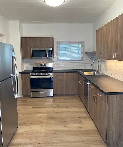 1703 W 1st Ave — Photo 2