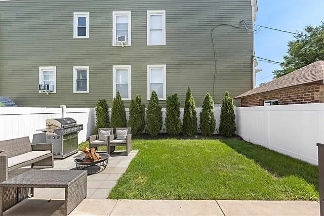 2602 Palisade Ave #1 — Photo 37