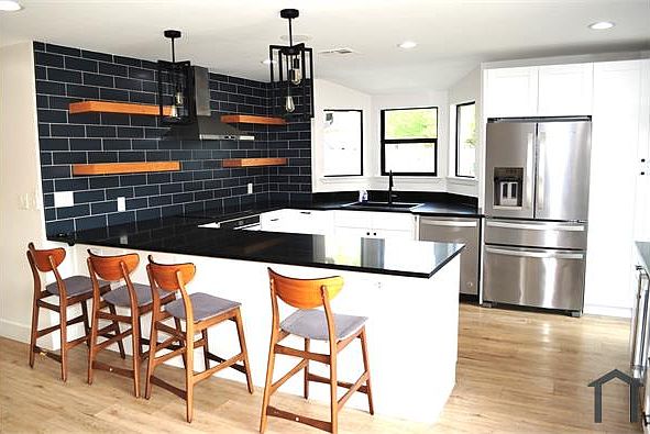 1st image of 5515 Long Creek Ln