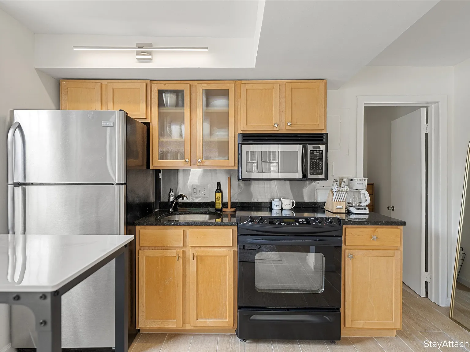 Studio, 327 sqft, $2,730 — Photo 3