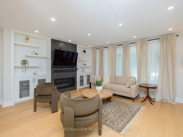 164 Steeles Ave E, Markham, ON L3T 1A5